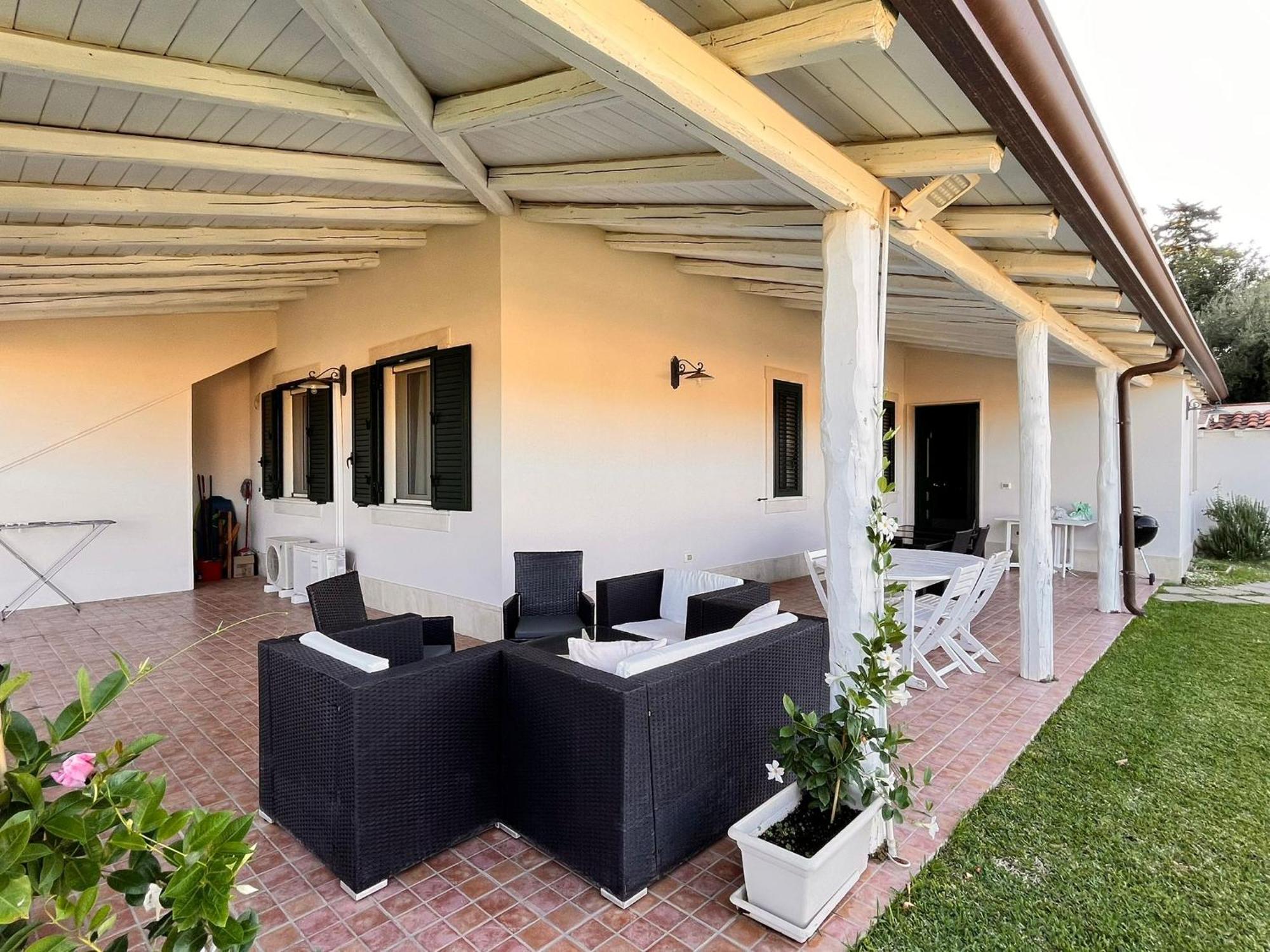 אבולה Summer House מראה חיצוני תמונה