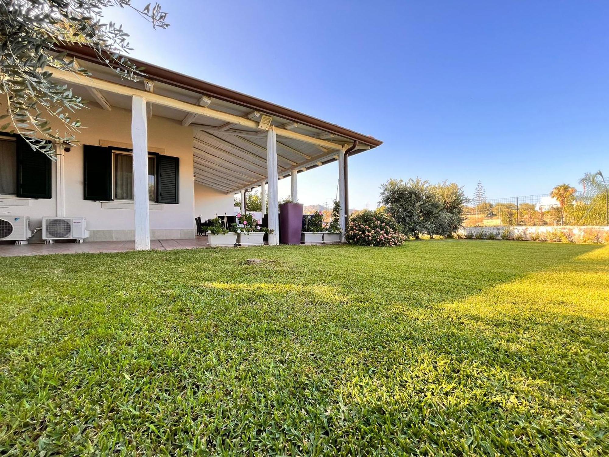 אבולה Summer House מראה חיצוני תמונה